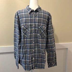 Quiksilver button down shirt